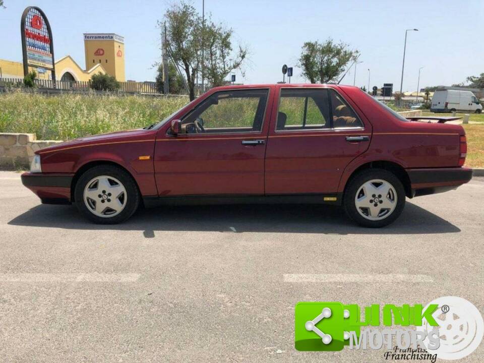 Image 9/10 de Lancia Thema 8.32 (1988)