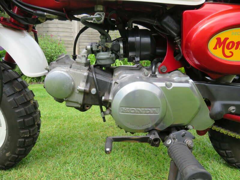 Immagine 4/36 di Honda Z 50 Monkey (2000)