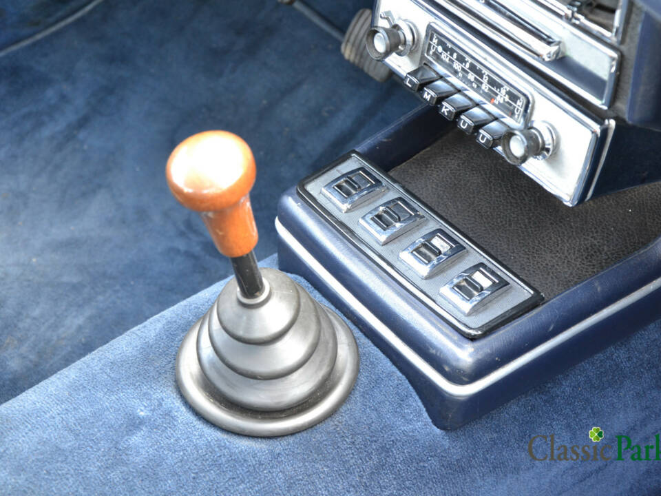 Image 32/50 of BMW 2000 CS (1970)