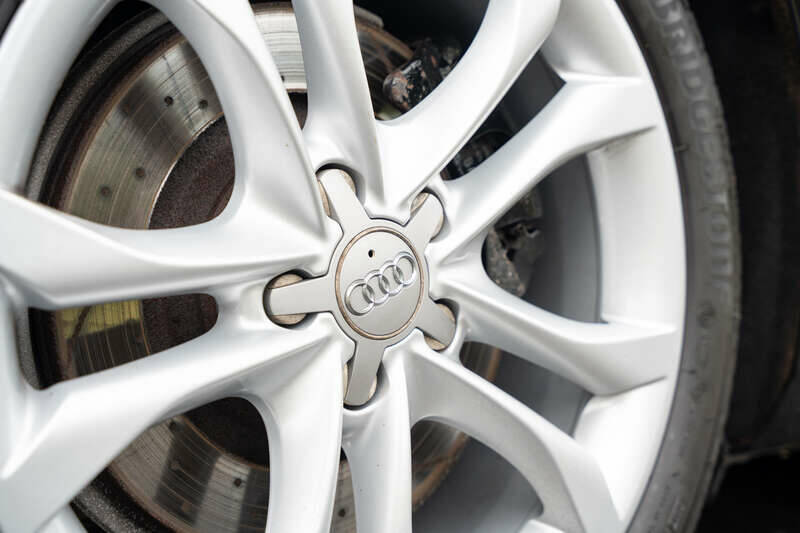 Image 38/50 of Audi S4 (2010)