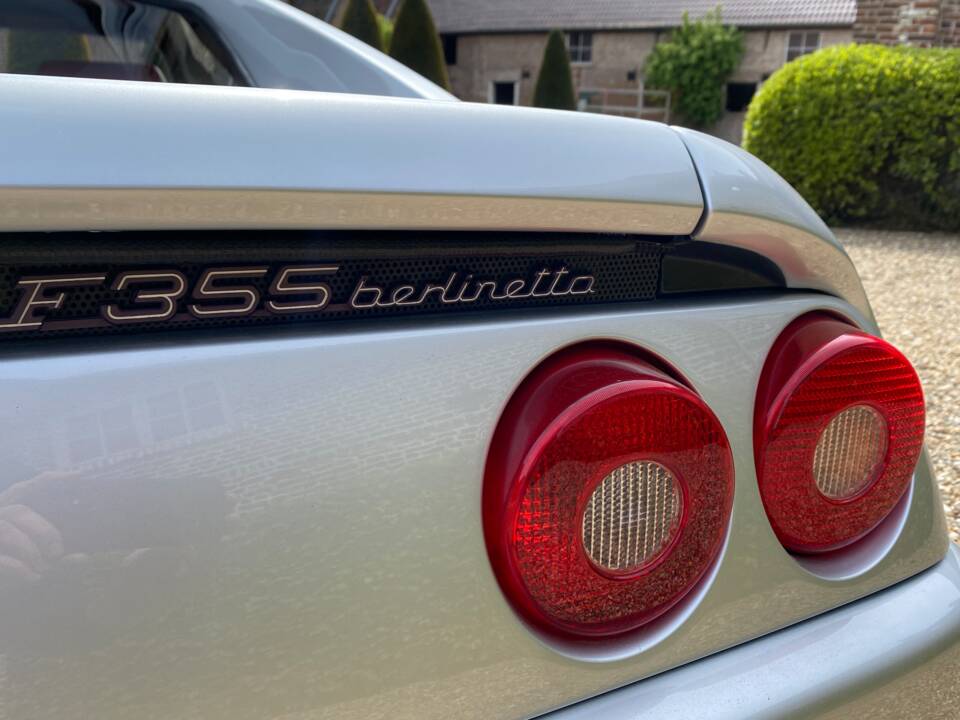 Afbeelding 42/42 van Ferrari F 355 Berlinetta (1995)