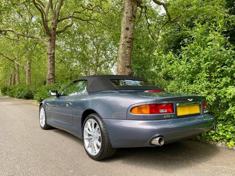 Bild 18/50 von Aston Martin DB 7 Vantage Volante (2002)