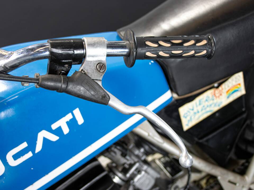 Image 50/50 of Ducati DUMMY (1976)