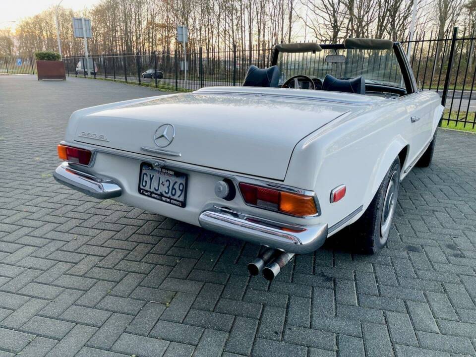 Bild 11/36 von Mercedes-Benz 280 SL (1969)