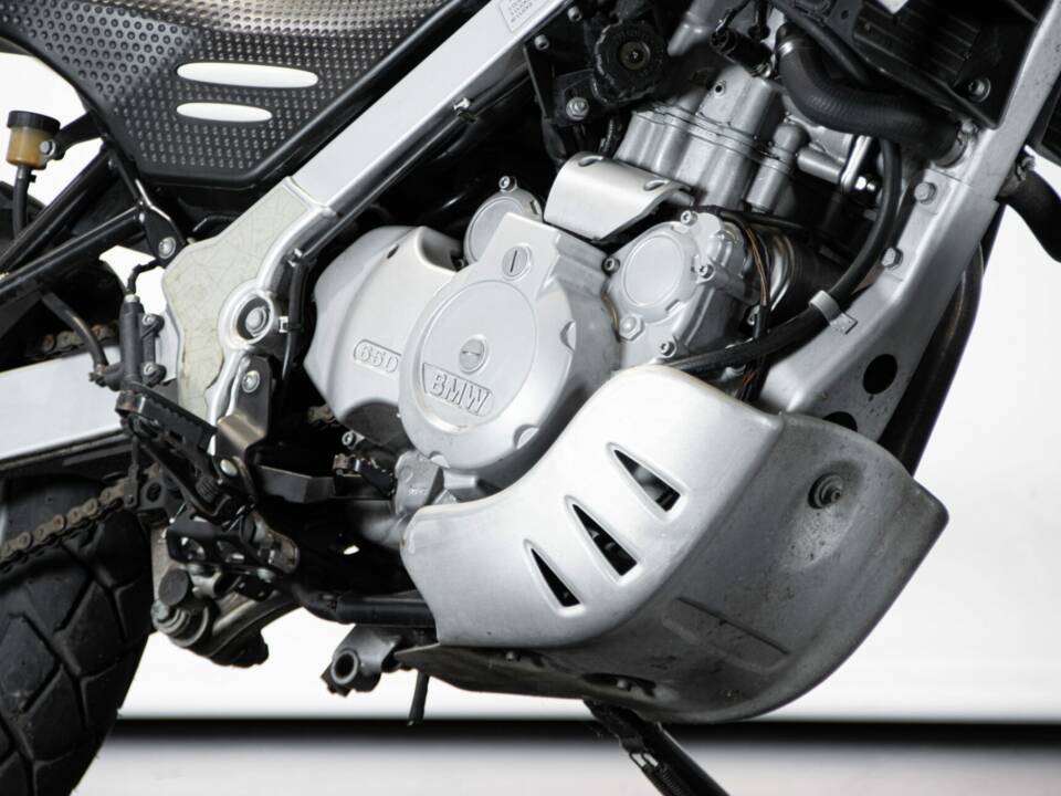Bild 32/50 von BMW F 650 GS (2000)