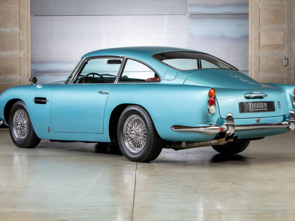Image 7/22 of Aston Martin DB 5 (1964)