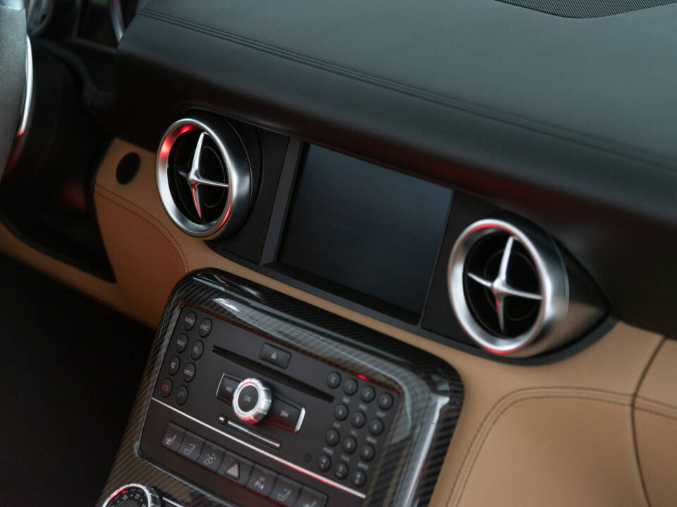 Imagen 50/59 de Mercedes-Benz SLS AMG Roadster (2012)