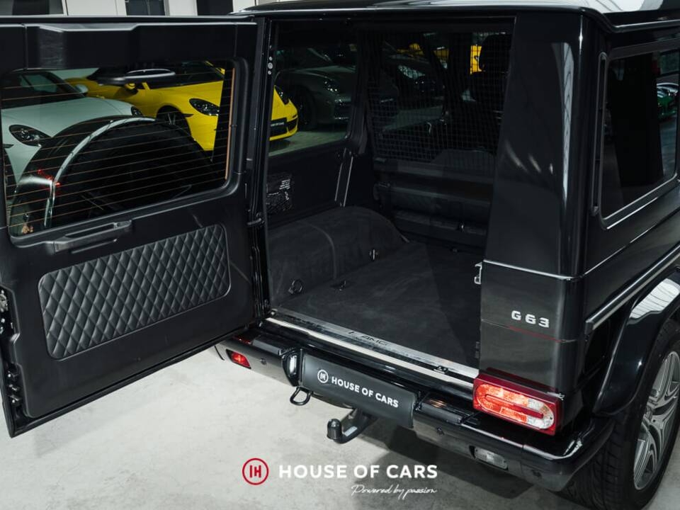 Bild 14/25 von Mercedes-Benz G 63 AMG (lang) (2016)