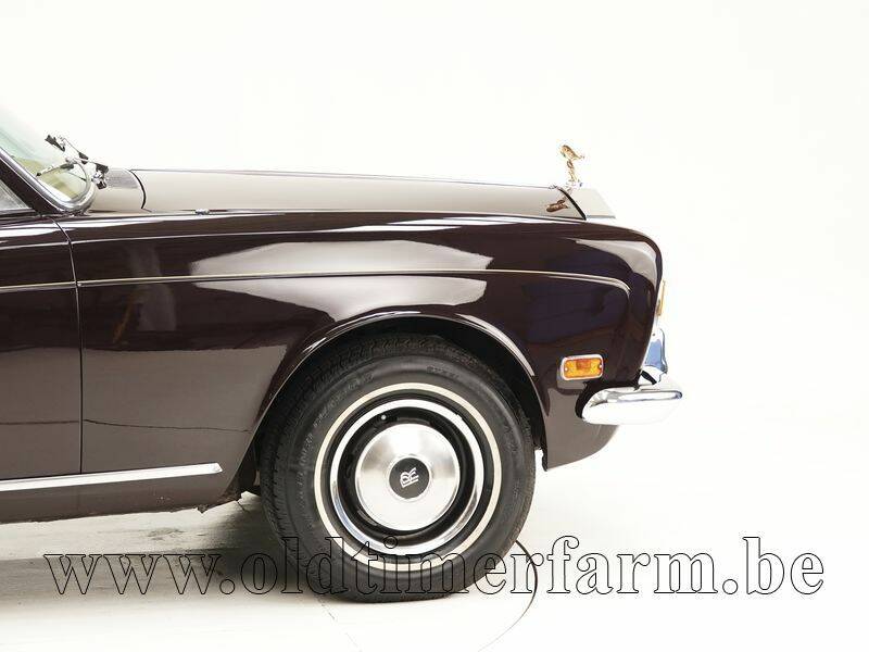 Image 10/15 of Rolls-Royce Corniche I (1972)