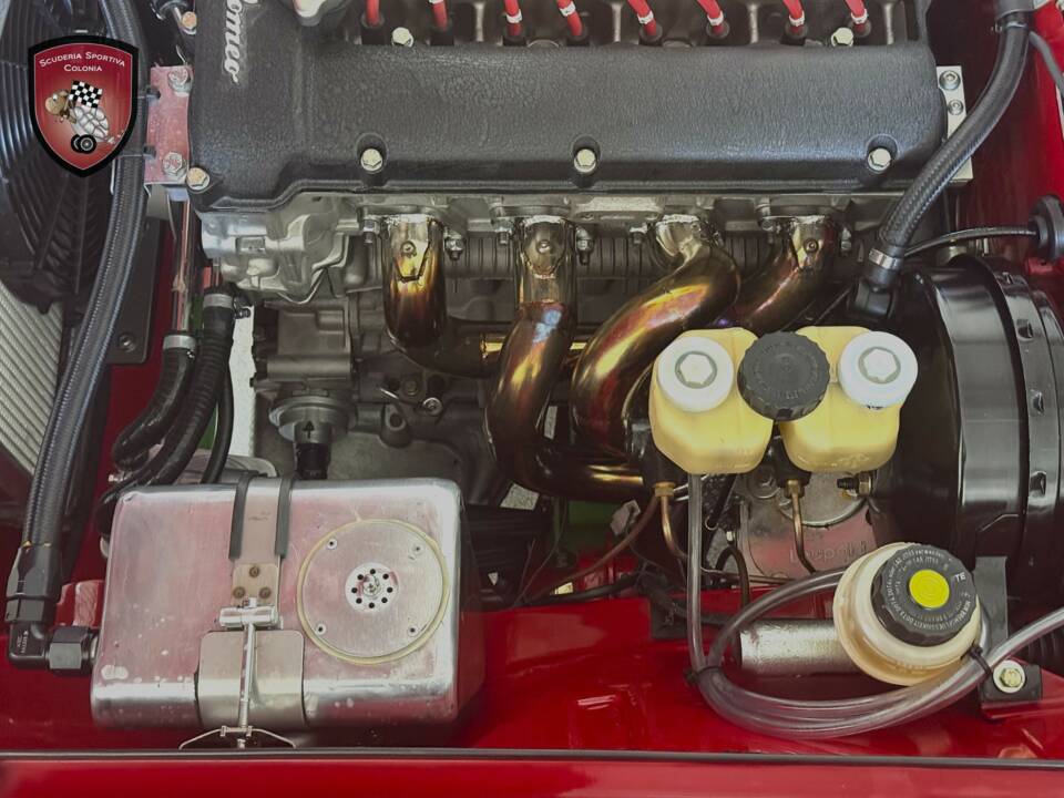 Immagine 36/53 di Alfa Romeo Giulia GT 1300 Junior (1970)