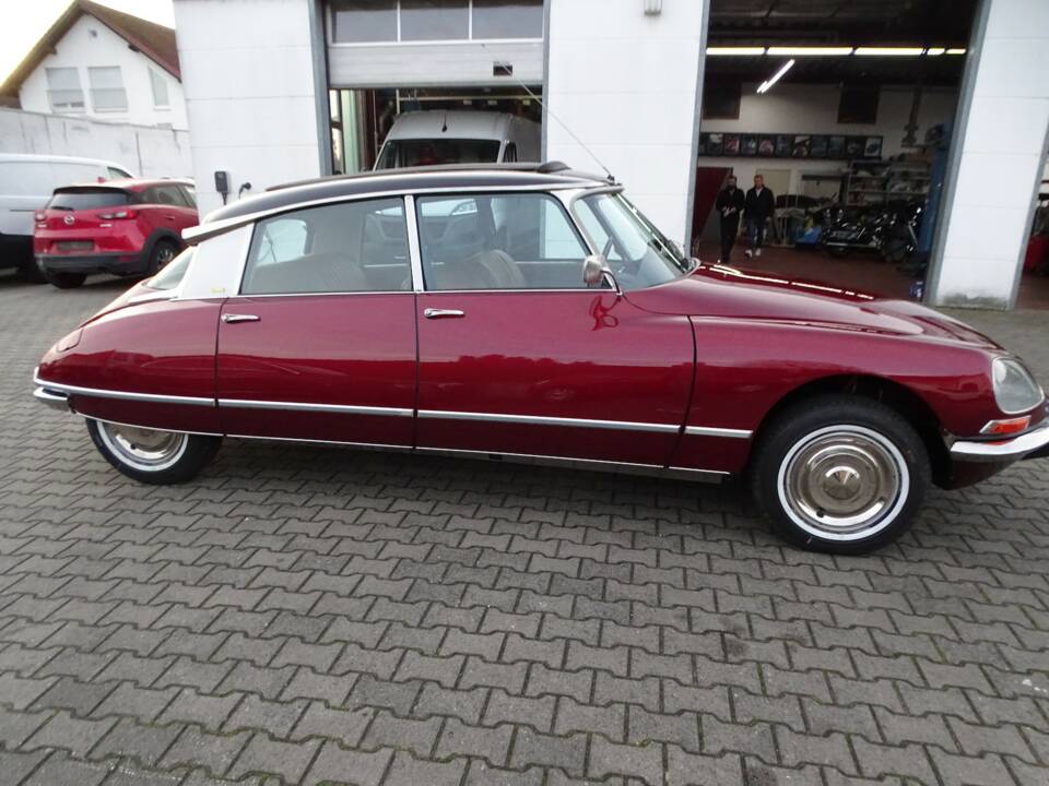 Bild 5/32 von Citroën DS 20 Pallas (1972)