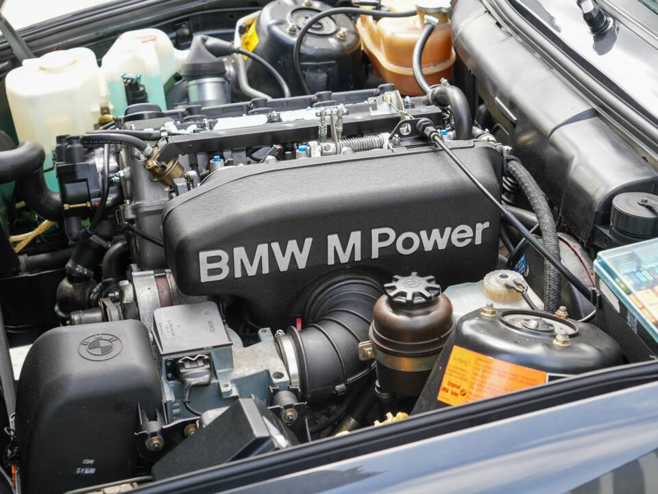 Image 31/34 de BMW M3 (1986)