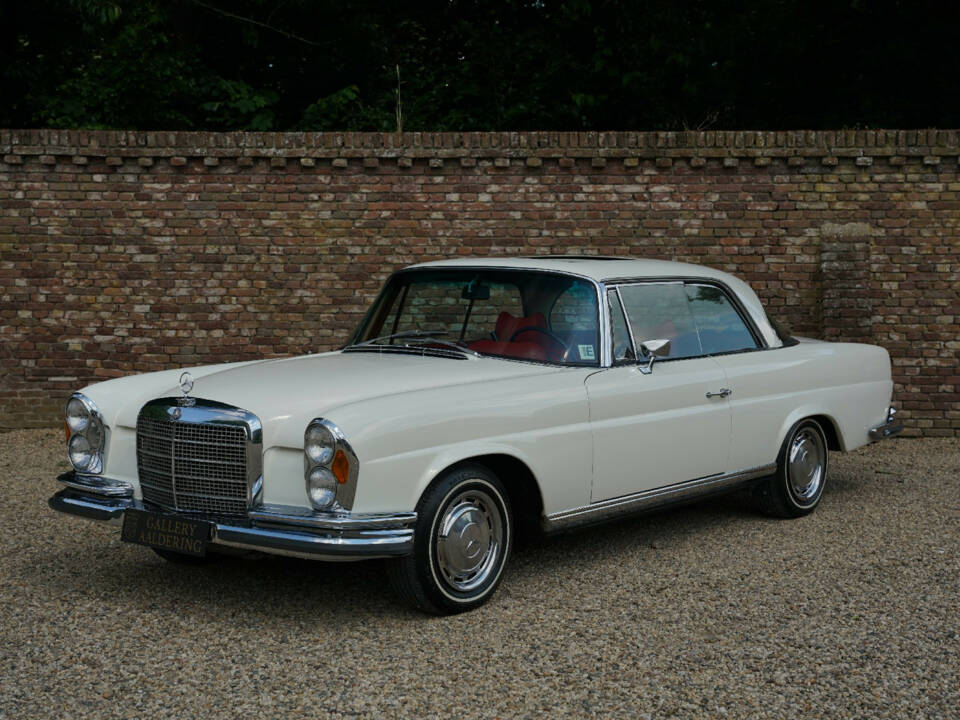 Immagine 1/50 di Mercedes-Benz 280 SE 3,5 (1970)