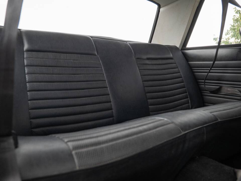 Image 29/33 de Ford Lotus Cortina (1970)