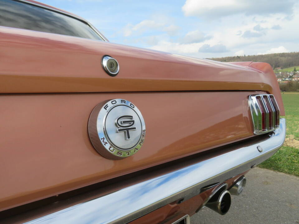 Image 16/19 of Ford Mustang 289 (1966)
