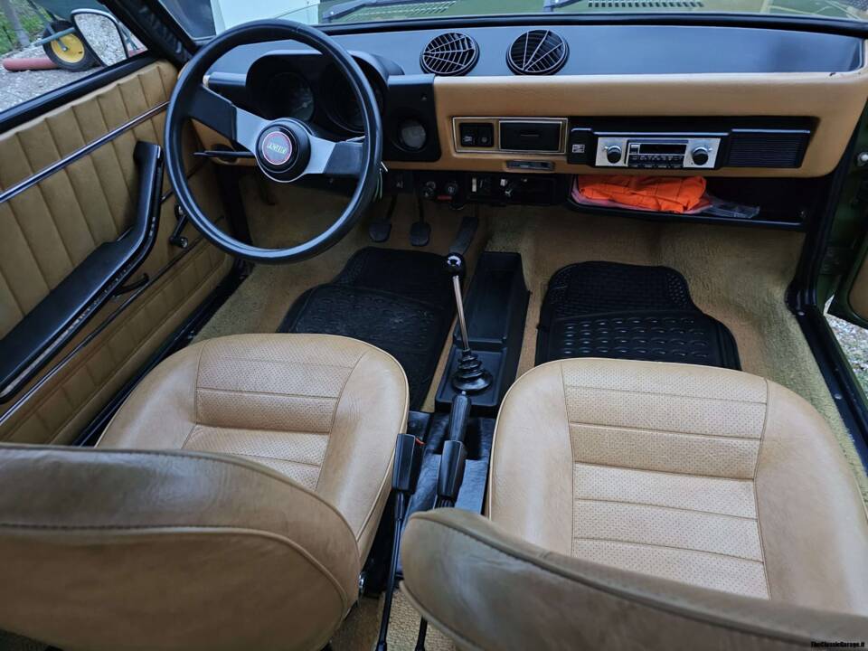 Bild 30/57 von FIAT 128 Moretti Coupé (1972)