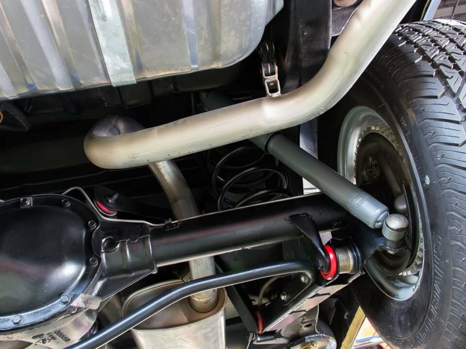 Image 19/26 of Pontiac GTO Tri-Power (1965)