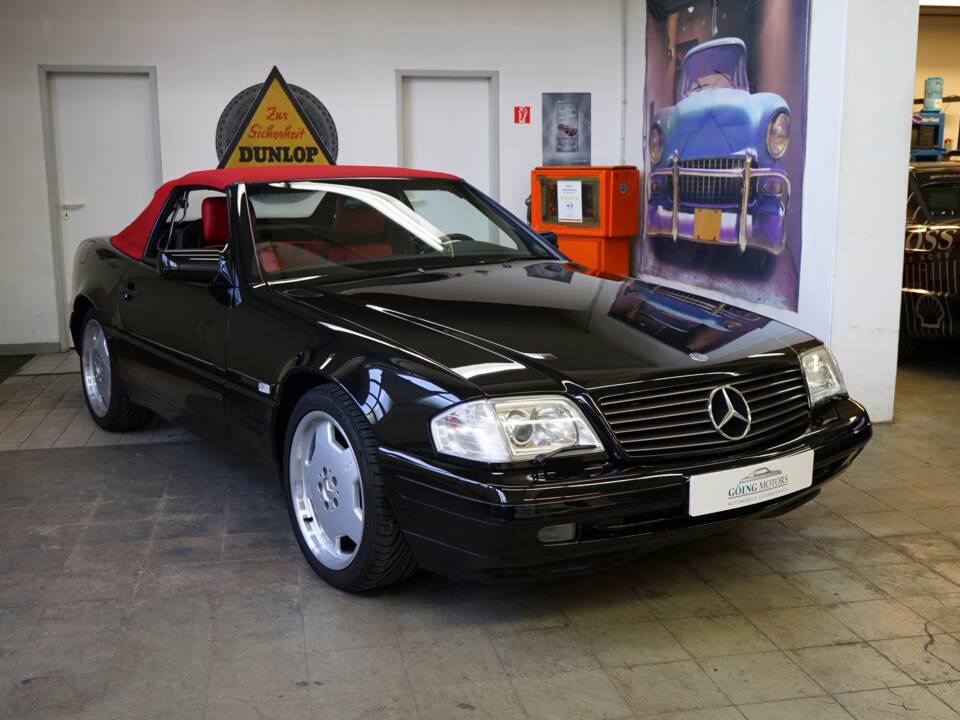 Imagen 7/41 de Mercedes-Benz SL 500 (1997)