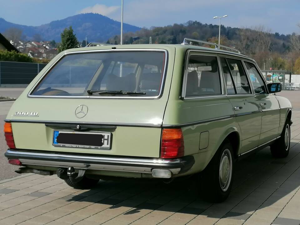 Immagine 10/55 di Mercedes-Benz 300 TD (1979)