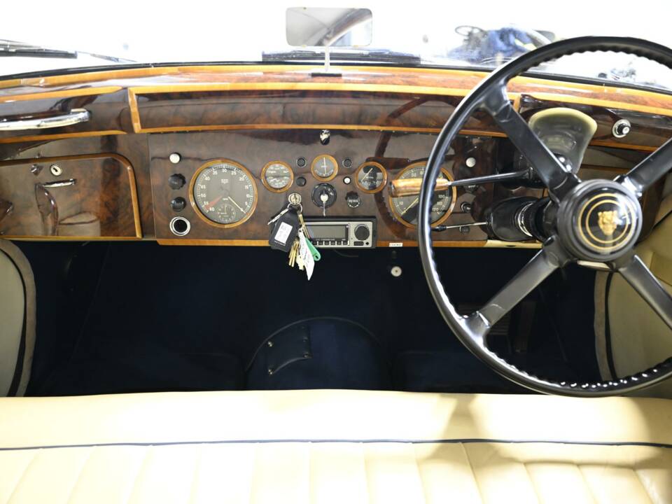 Image 39/50 of Jaguar Mk VIII (1958)