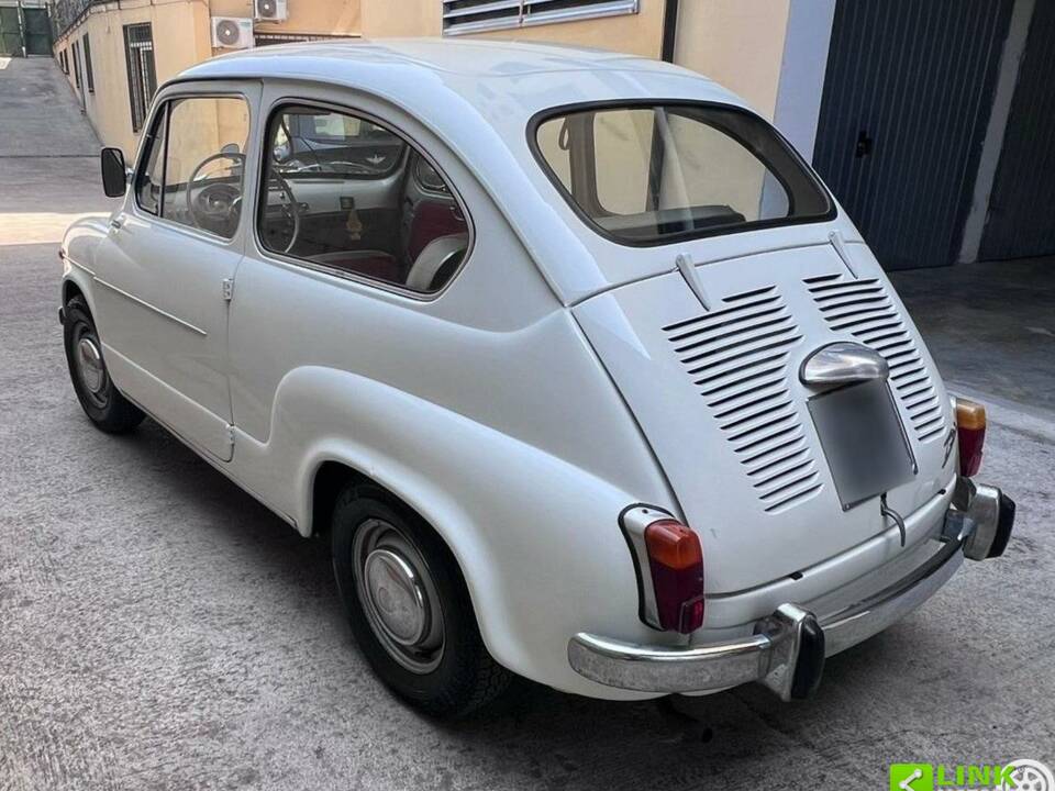 Image 5/10 of FIAT 600 D (1963)