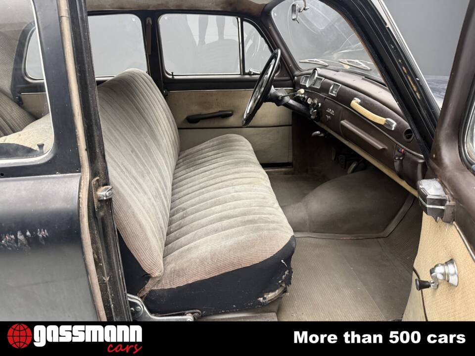 Imagen 11/15 de Mercedes-Benz 180 b (1961)