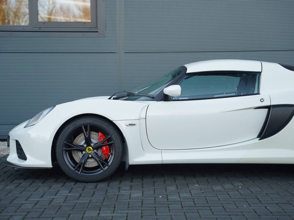 Image 9/50 of Lotus Exige S (2013)