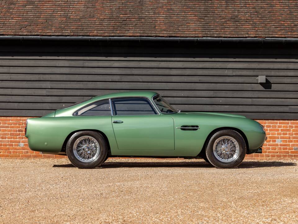 Image 15/62 of Aston Martin DB 4 GT (1960)