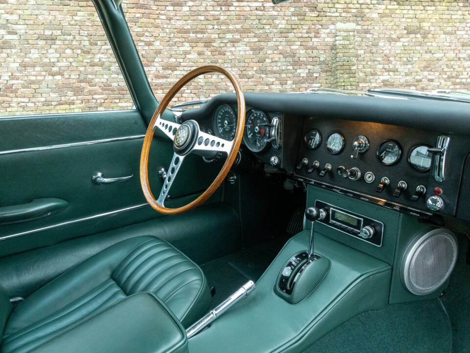 Imagen 44/50 de Jaguar E-Type 4.2 (1967)