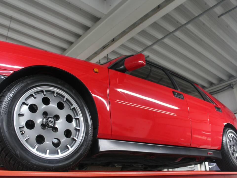 Imagen 13/50 de Lancia Delta HF Integrale Evoluzione I (1991)