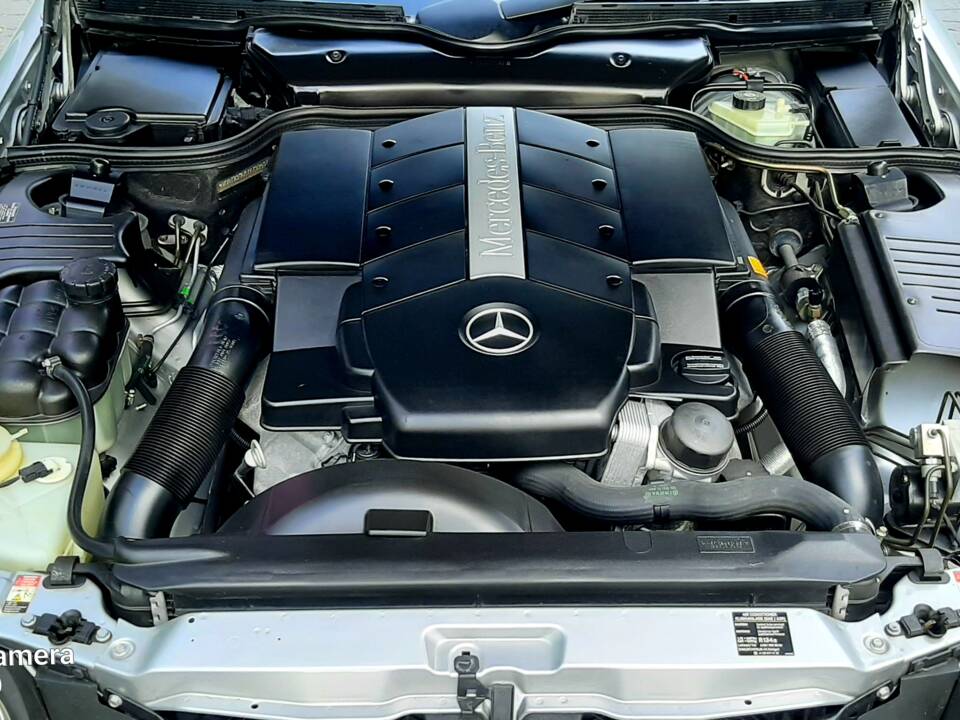 Bild 7/19 von Mercedes-Benz SL 500 (2000)