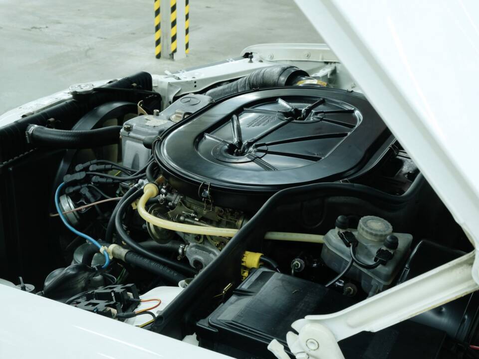 Bild 21/50 von Mercedes-Benz 280 S (1981)