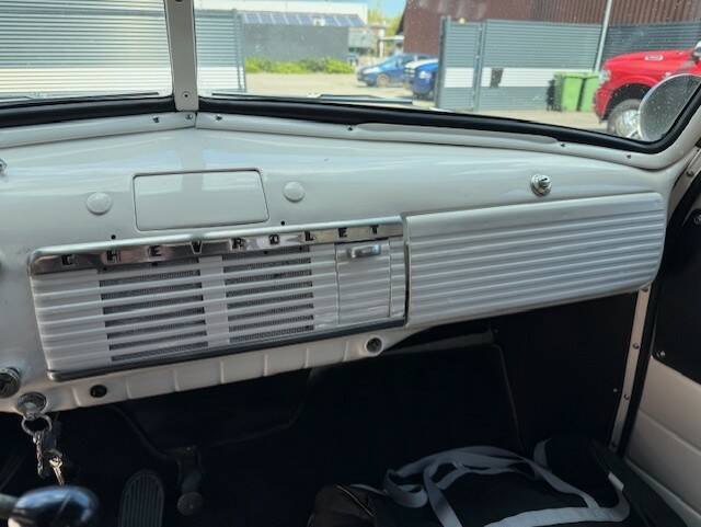 Image 14/25 of Chevrolet 3100 ½-ton (1948)