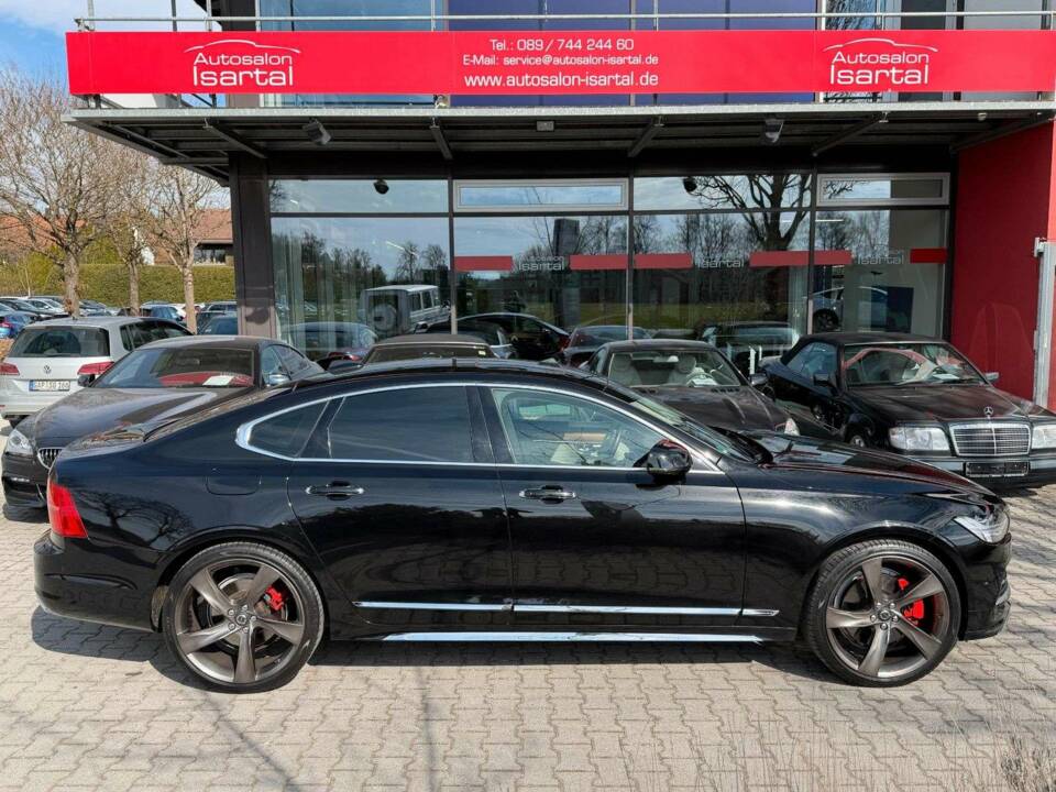 Bild 6/27 von Volvo S90 T8 (2018)