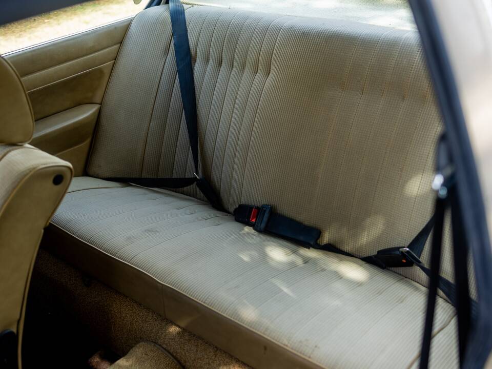 Image 46/48 of BMW 320/6 (1980)