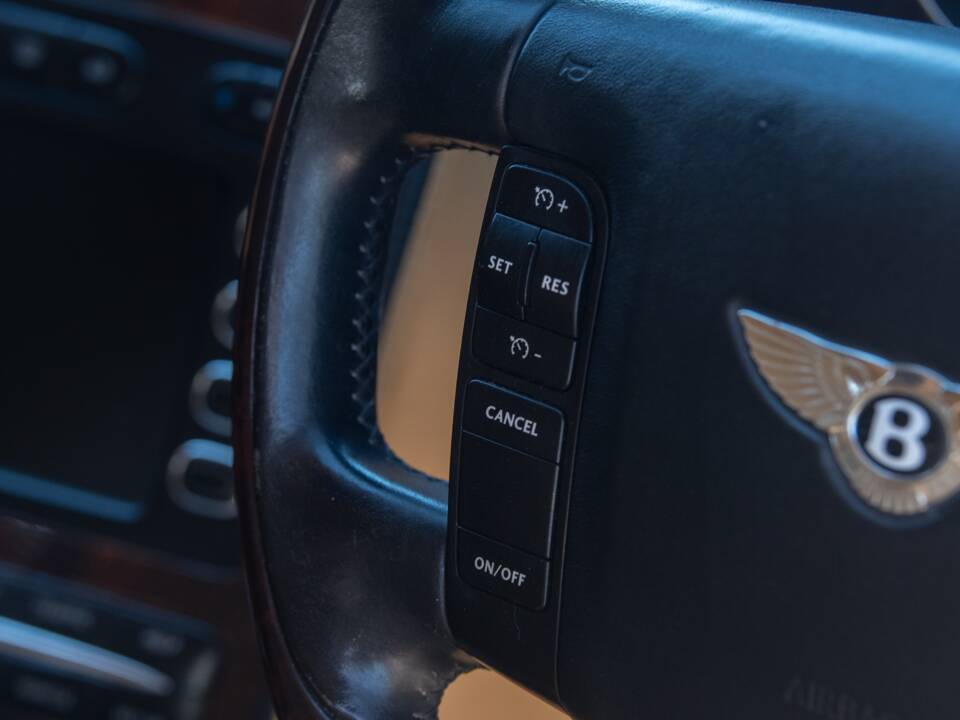 Image 41/50 of Bentley Continental Flying Spur (2007)