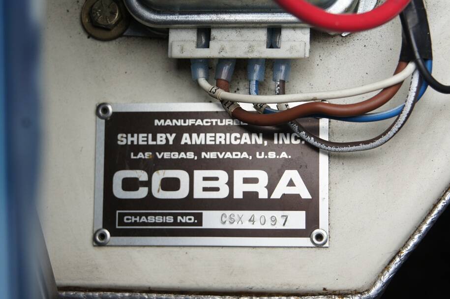 Image 4/6 of Shelby Cobra 427 S/C (1965)