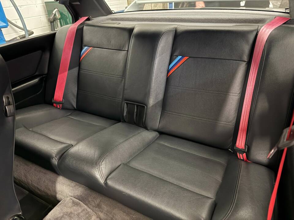 Image 12/21 of BMW M3 (1988)