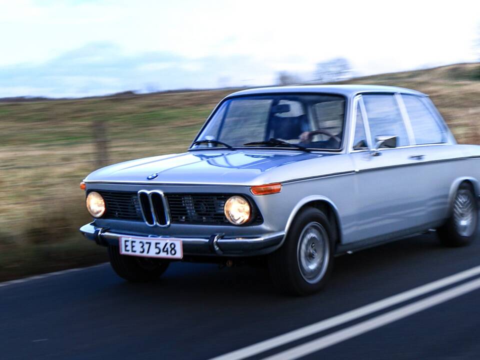 Bild 39/53 von BMW 2002 tii (1974)