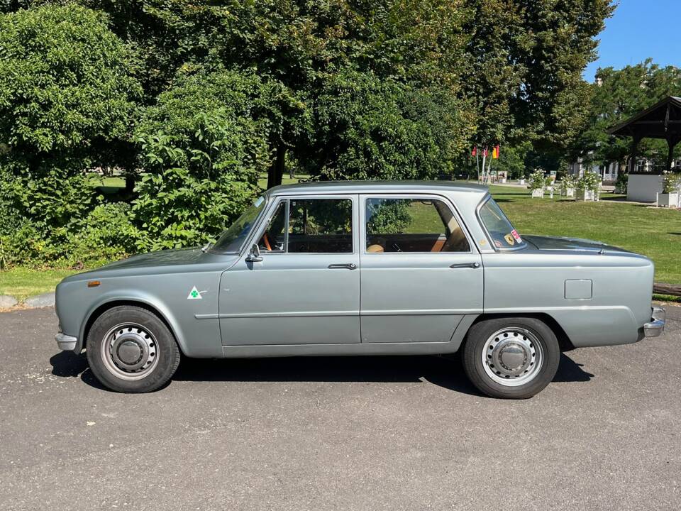 Bild 9/21 von Alfa Romeo Giulia Super 1.3 (1972)