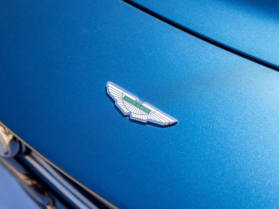 Afbeelding 11/40 van Aston Martin V8 Vantage Volante X-Pack (1989)