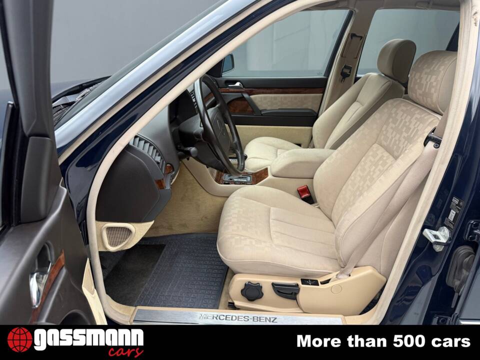 Bild 9/15 von Mercedes-Benz 300 SE (1992)