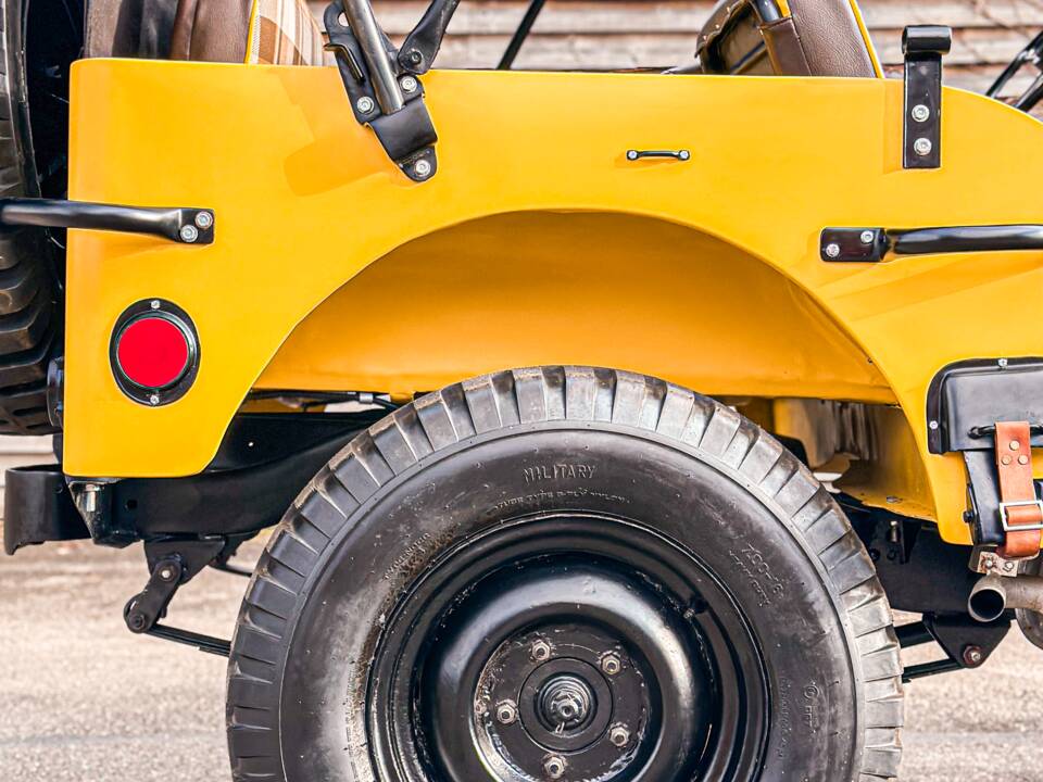 Image 22/25 of Willys-Overland CJ-3A (1949)