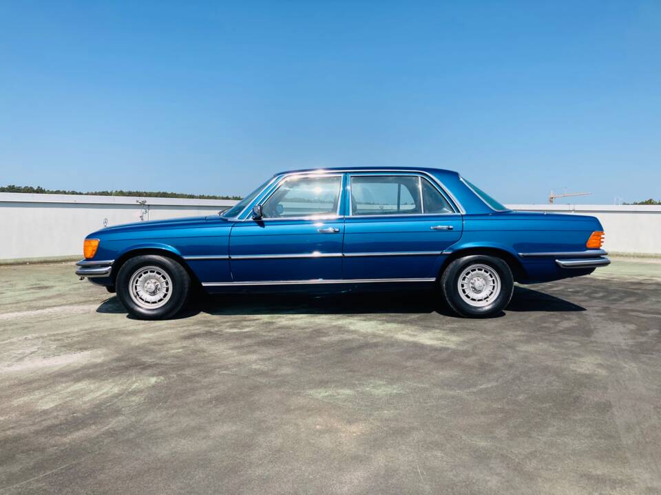 Image 5/15 of Mercedes-Benz 450 SEL 6,9 (1975)