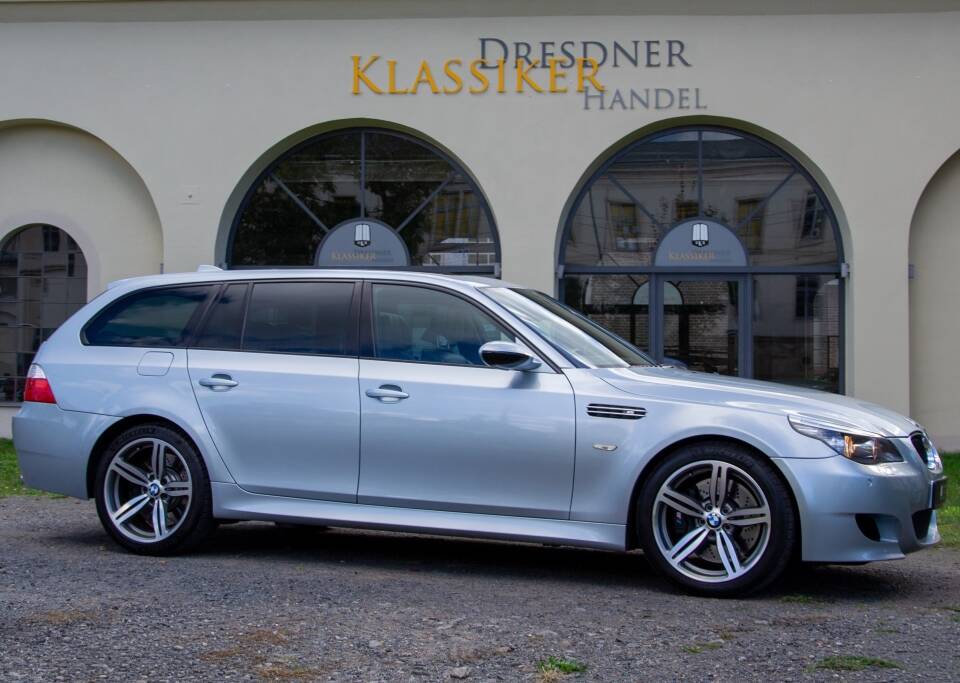 Afbeelding 10/41 van BMW M5 Touring (2008)