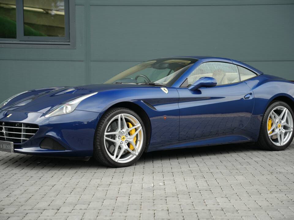 Image 11/50 of Ferrari California T (2015)