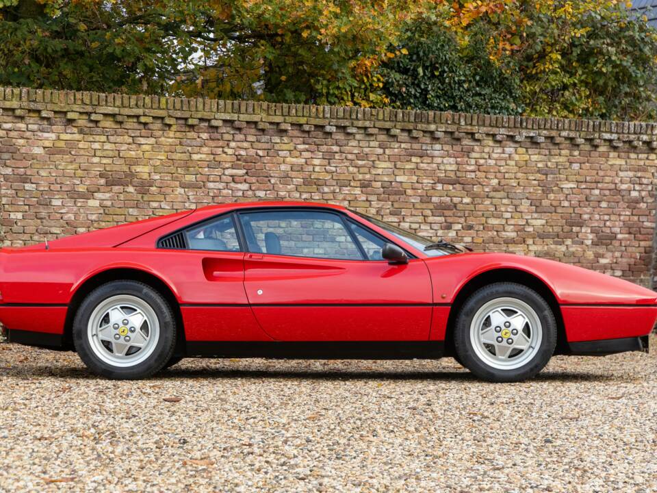 Bild 40/50 von Ferrari 328 GTB (1989)
