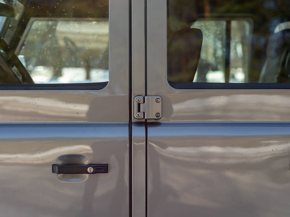 Image 33/98 of Land Rover Defender 130 Double Cab (2008)