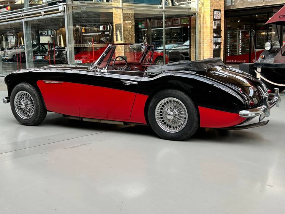 Immagine 7/43 di Austin-Healey 3000 Mk II (BJ7) (1963)