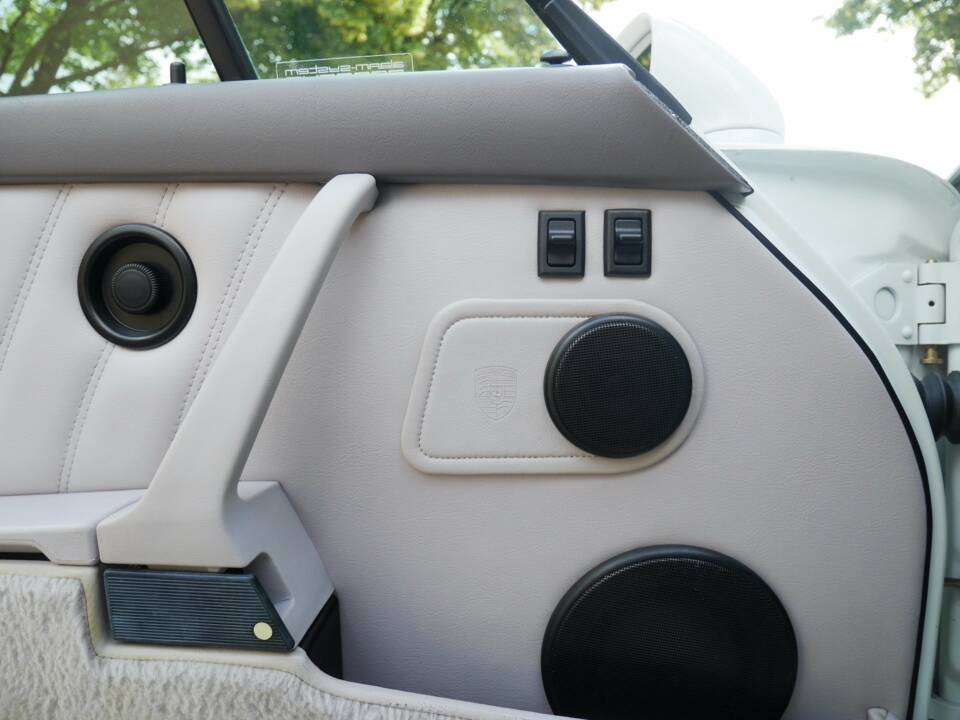 Afbeelding 14/45 van Porsche 911 Carrera 2 (1900)